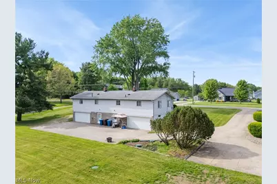134 Center Road, New Franklin, OH 44319 - Photo 4