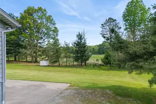 134 Center Rd, New Franklin, OH 44319 - Photo 8