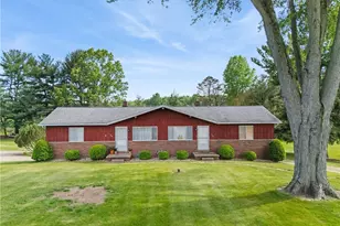 134 Center Rd, New Franklin, OH 44319 - Photo 1