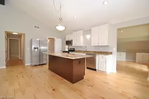 7101 Ivy Ct, Mentor, OH 44095 - Photo 6