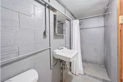 501 Hamilton Avenue NE, Canton, OH 44704 - Photo 26