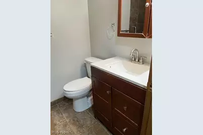 8621 Scenicview Drive #105, Grandview Heights, OH 44147 - Photo 8