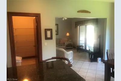 8135 Thackeray Court, Grandview Heights, OH 44147 - Photo 16