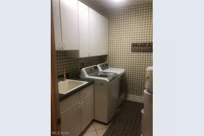 8135 Thackeray Court, Grandview Heights, OH 44147 - Photo 24