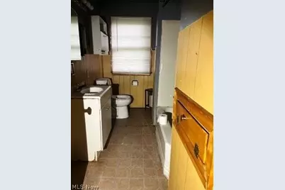 902 Alameda Avenue, Youngstown, OH 44510 - Photo 12
