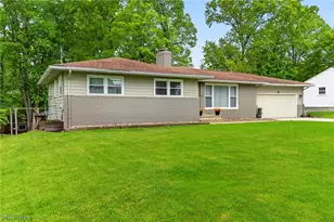 310 Montridge Dr, Canfield, OH 44406 - Photo 30