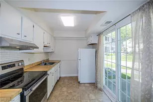 13748 Oakbrook Dr, North Royalton, OH 44133 - Photo 8