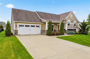 5858 NE Birmingham St, Canton, OH 44721 - Photo 2