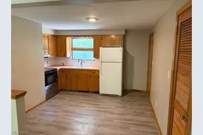 12900 Sunset Circle NW, Uniontown, OH 44685 - Photo 4