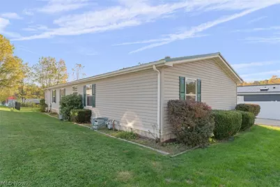 1005 Overlook Drive SW, Canton, OH 44706 - Photo 4