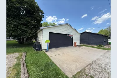 1033 Eastport Avenue, Uhrichsville, OH 44683 - Photo 26