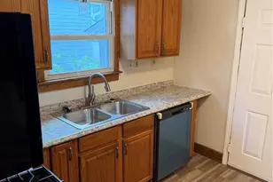 664 Noah Ave, Akron, OH 44320 - Photo 10
