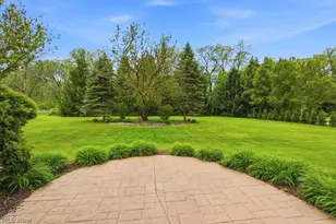 8428 Evergreen Dr, Northfield, OH 44067 - Photo 4