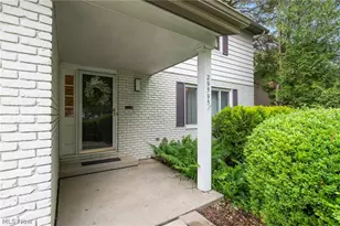 29595 Westminster Dr, North Olmsted, OH 44070 - Photo 4