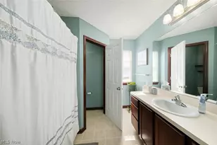 4642 Crossing Trail, Lorain, OH 44053 - Photo 20