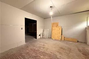 10704 Pasadena Ave, Loveland, OH 44108 - Photo 4