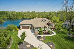 2141 Hayden Dr, Hinckley, OH 44233 - Photo 2