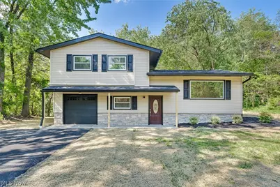 6967 Tamarack Drive, Hubbard, OH 44425 - Photo 4