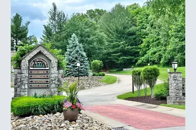 2214 Stone Creek Trail, Cuyahoga Falls, OH 44223 - Photo 4