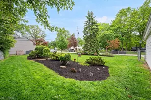 977 Learidge Rd, Lyndhurst, OH 44124 - Photo 40