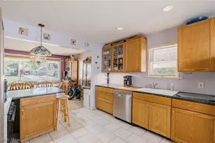 5363 Summit Rd, Lyndhurst, OH 44124 - Photo 8