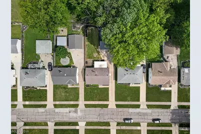 30121 Vineyard Road, Willowick, OH 44095 - Photo 46