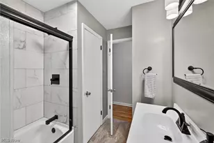 30121 Vineyard Rd, Willowick, OH 44095 - Photo 26