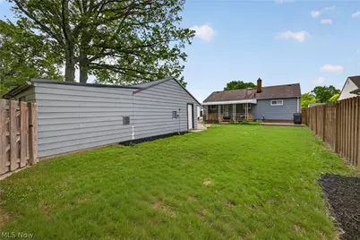 30121 Vineyard Road, Willowick, OH 44095 - Photo 44