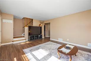2525 Kingsport Way, Akron, OH 44314 - Photo 10