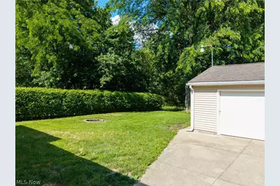 2525 Kingsport Way, Akron, OH 44314 - Photo 4