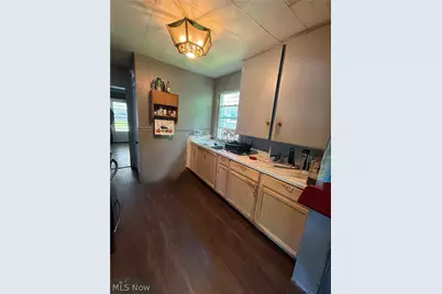 1020 Bedford Avenue SW, Canton, OH 44710 - Photo 12