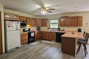 14816 Rock Creek Rd, Chardon, OH 44024 - Photo 6