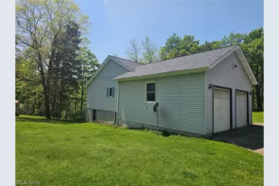 14816 Rock Creek Road, Chardon, OH 44024 - Photo 4