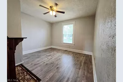 472 Gray Street, Zanesville, OH 43701 - Photo 4