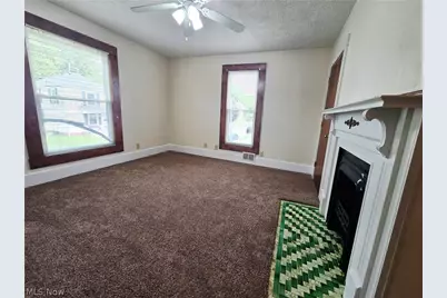 472 Gray Street, Zanesville, OH 43701 - Photo 16