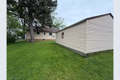1372 Churchill Road, South Euclid, OH 44124 - Photo 16