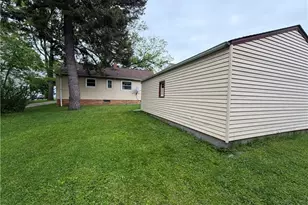 1372 Churchill Rd, South Euclid, OH 44124 - Photo 16