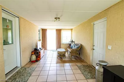 10381 Portage Street NW, Canal Fulton, OH 44614 - Photo 8