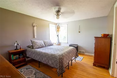10381 Portage Street NW, Canal Fulton, OH 44614 - Photo 12