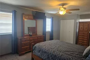 206 E 5th St, Williamstown, WV 26187 - Photo 4