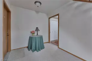 1341 Fox Run Dr, Youngstown, OH 44512 - Photo 22