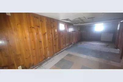 1966 Smithfield Street, Youngstown, OH 44509 - Photo 6