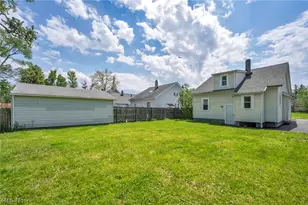 15809 Raymond St, Maple Heights, OH 44137 - Photo 48