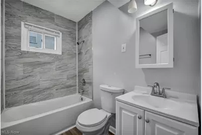 15809 Raymond Street, Maple Heights, OH 44137 - Photo 24