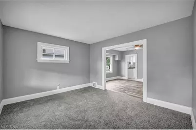 15809 Raymond Street, Maple Heights, OH 44137 - Photo 20