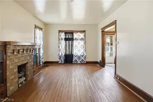 33 E Earle Ave, Youngstown, OH 44507 - Photo 8