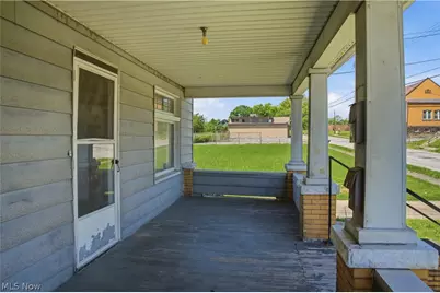 33 E Earle Avenue, Youngstown, OH 44507 - Photo 4