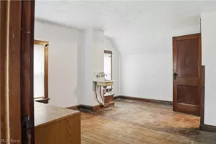 33 E Earle Ave, Youngstown, OH 44507 - Photo 22