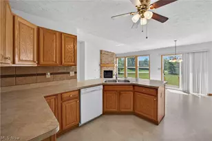 7342 Glengary Dr, Sagamore Hills, OH 44067 - Photo 16