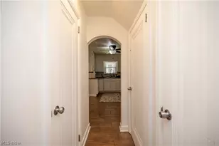 1842 Coronado Ave, Youngstown, OH 44504 - Photo 12